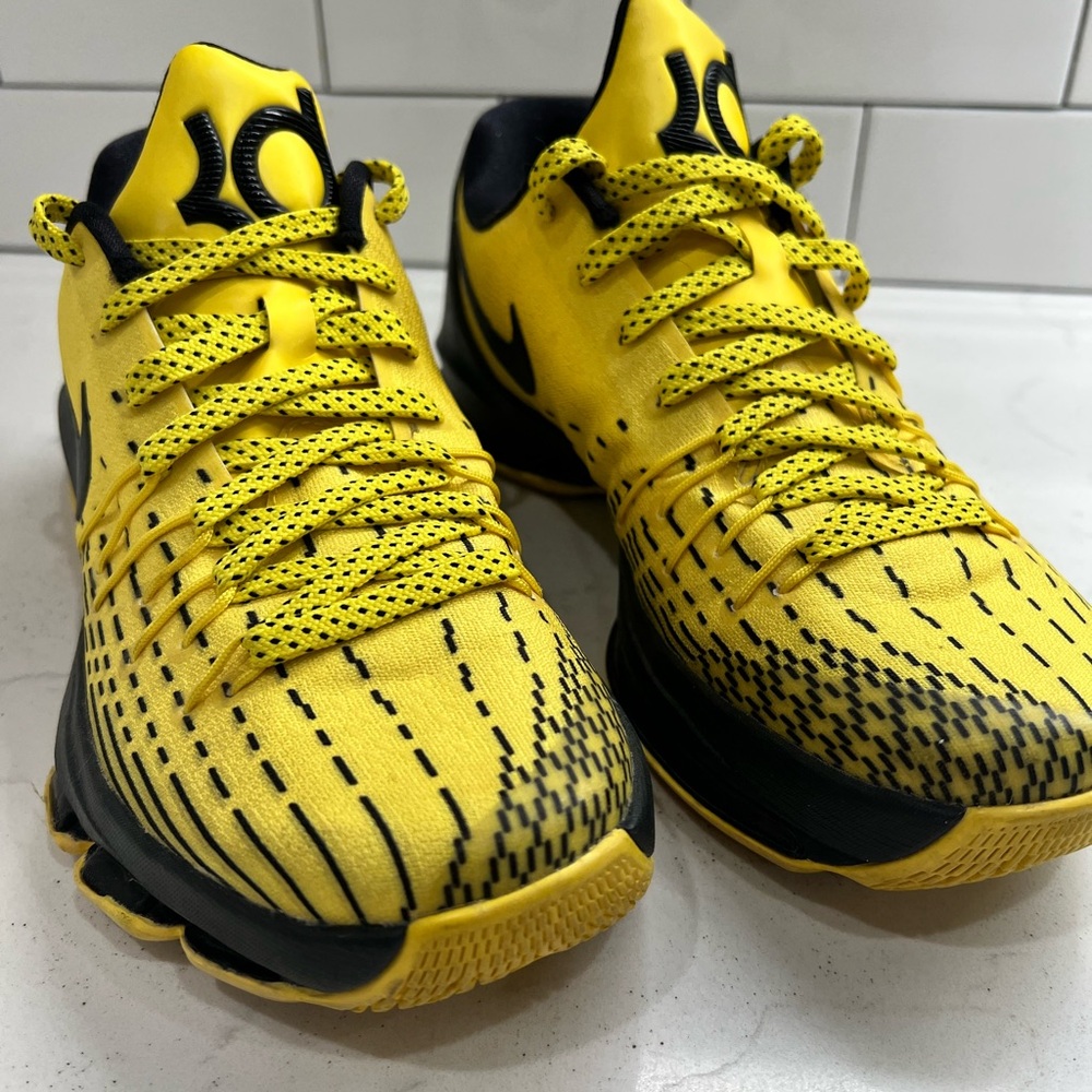 Nike Oregon Ducks KD 8 Team Issued PE Size 7 Black Yellow